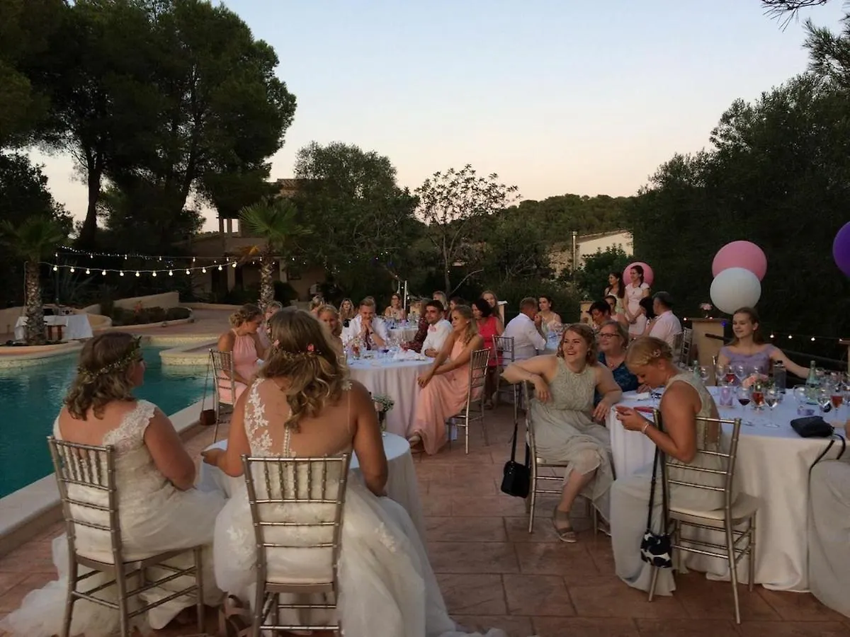 Luxury Villa, Host Up 20 To 28 Guests, Pool, Beach 3Km Cunit