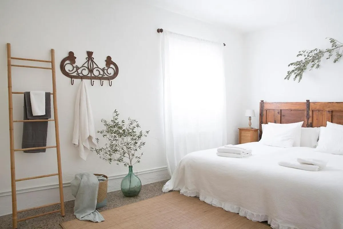 Luxury Villa, Host Up 20 To 28 Guests, Pool, Beach 3Km Cunit