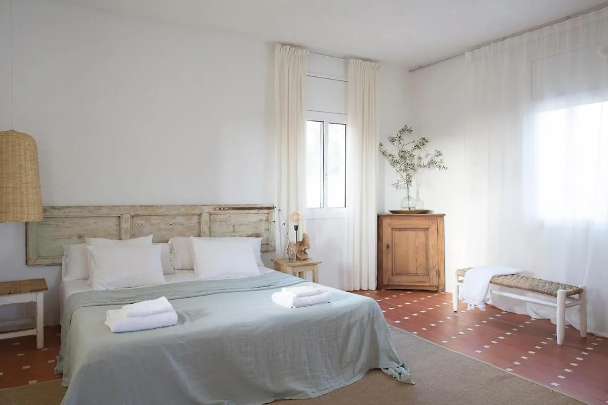 Luxury Villa, Host Up 20 To 28 Guests, Pool, Beach 3Km Cunit Villa