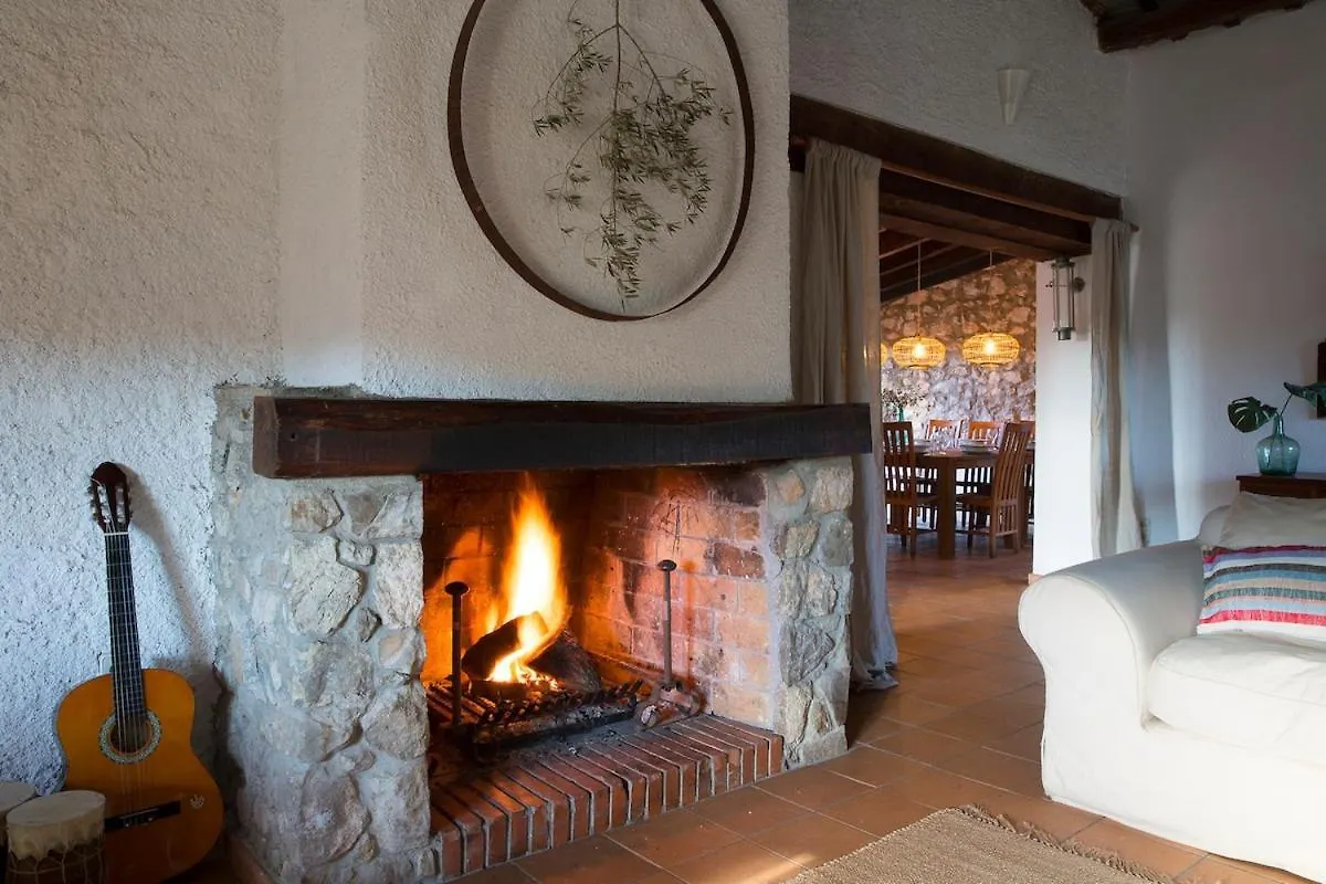 Luxury Villa, Host Up 20 To 28 Guests, Pool, Beach 3Km Cunit
