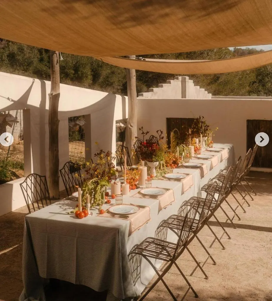 Luxury Villa, Host Up 20 To 28 Guests, Pool, Beach 3Km Cunit