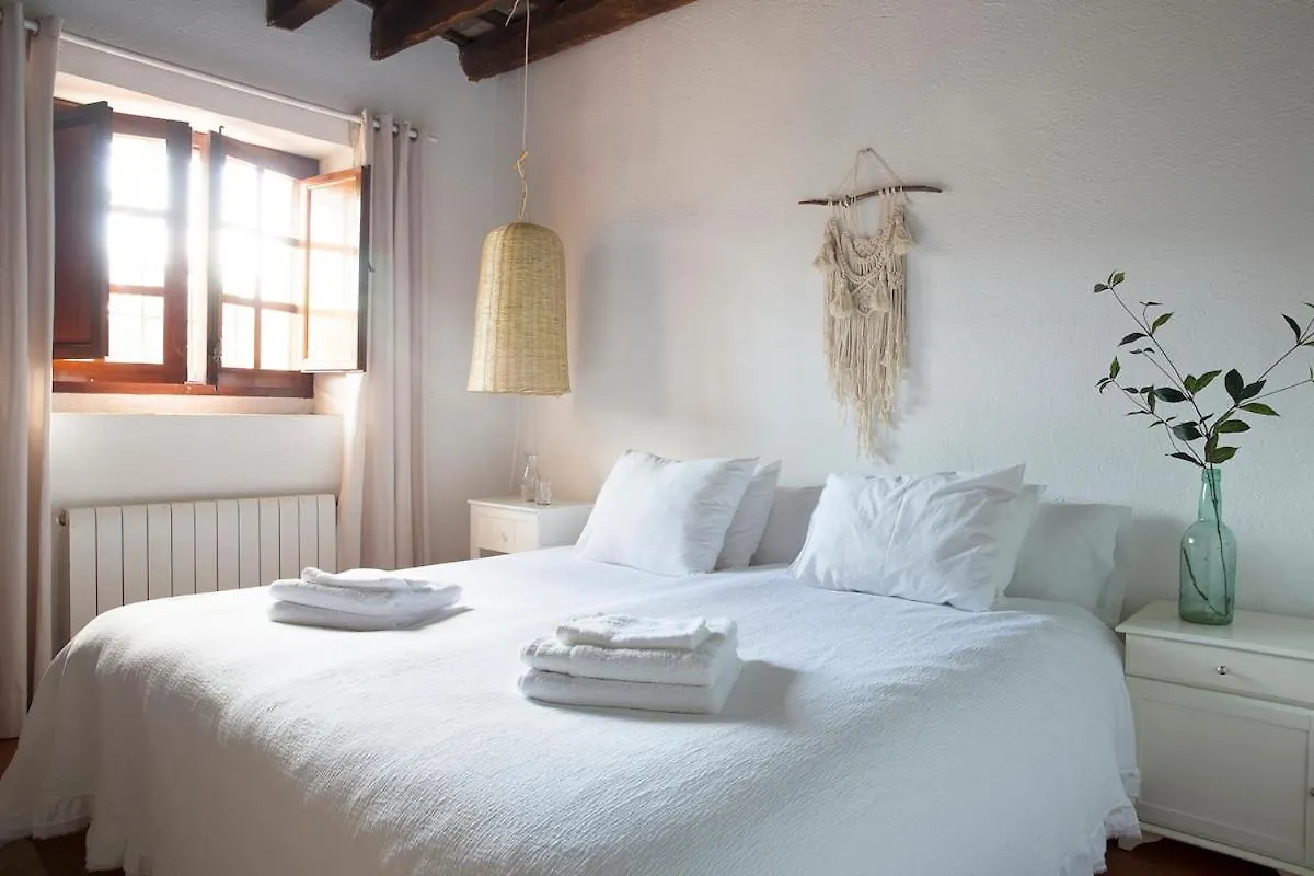 Luxury Villa, Host Up 20 To 28 Guests, Pool, Beach 3Km Cunit Spain